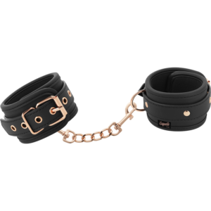 Manette Fetish in Pelle Vegana Coquette Fantasy Vegan Leather Handcuffs