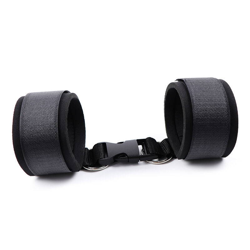 OHMAMA FETISH – FERMAPOLSO IN NEOPRENE CON GANCIO E ANELLO